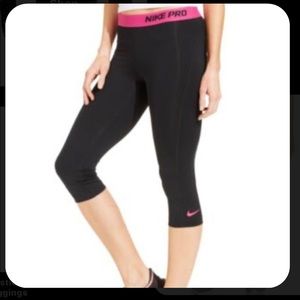 nike pro capri leggings
